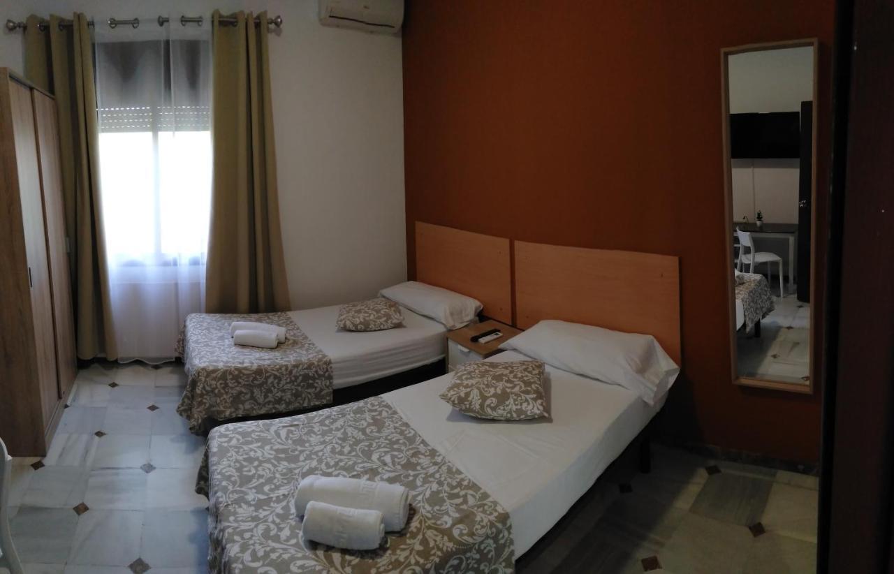 Hotel New Hortaleza Coliving à Madrid Extérieur photo