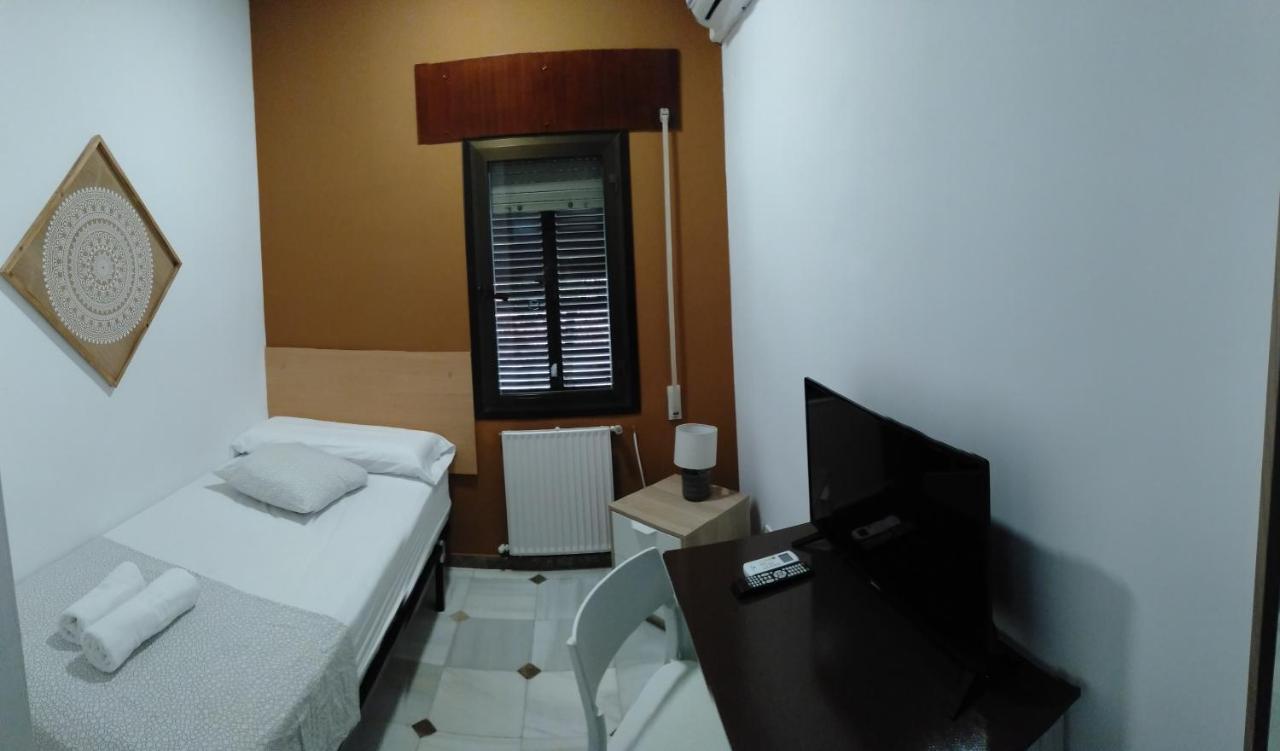 Hotel New Hortaleza Coliving à Madrid Extérieur photo