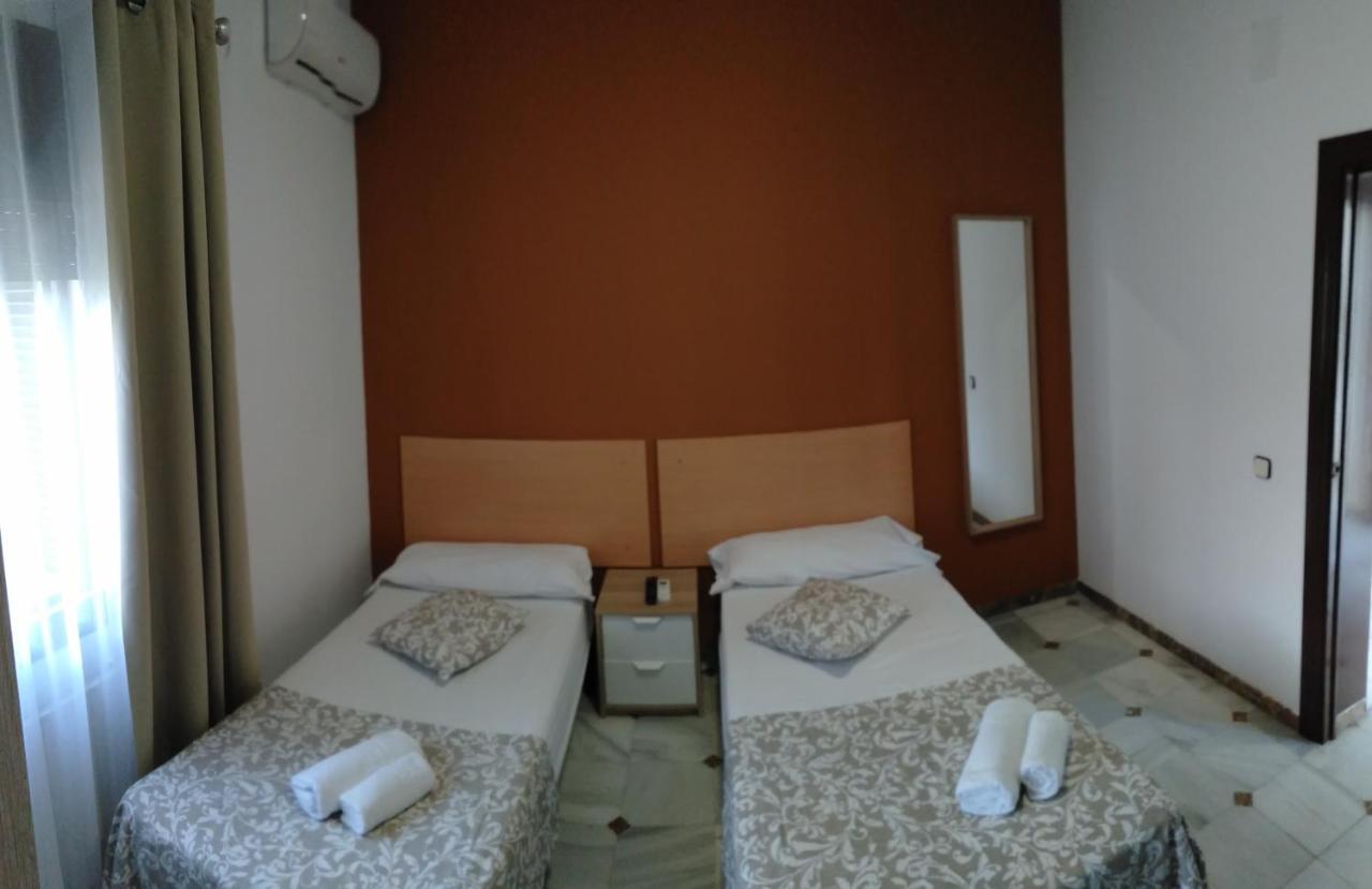 Hotel New Hortaleza Coliving à Madrid Extérieur photo