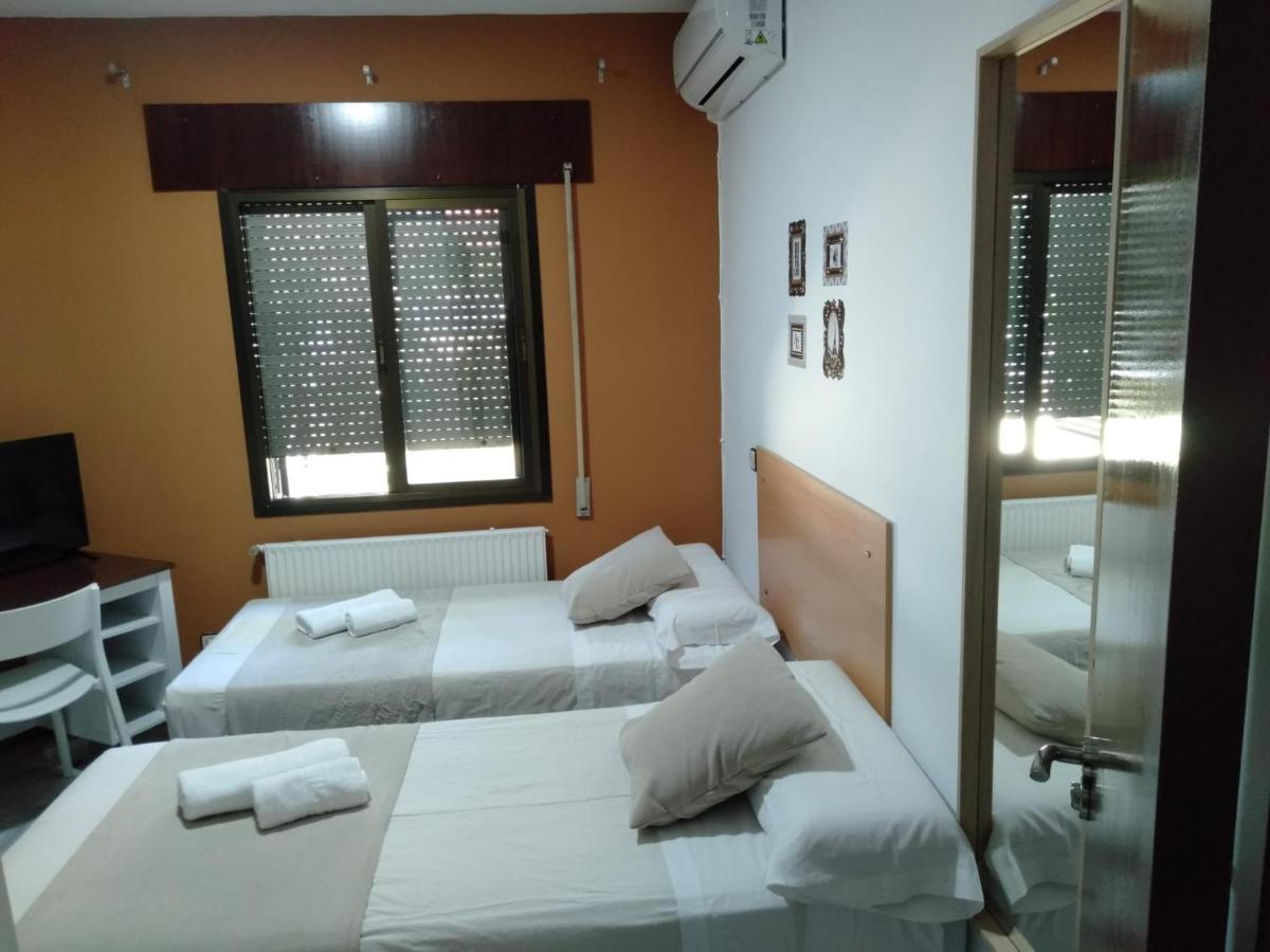 Hotel New Hortaleza Coliving à Madrid Extérieur photo