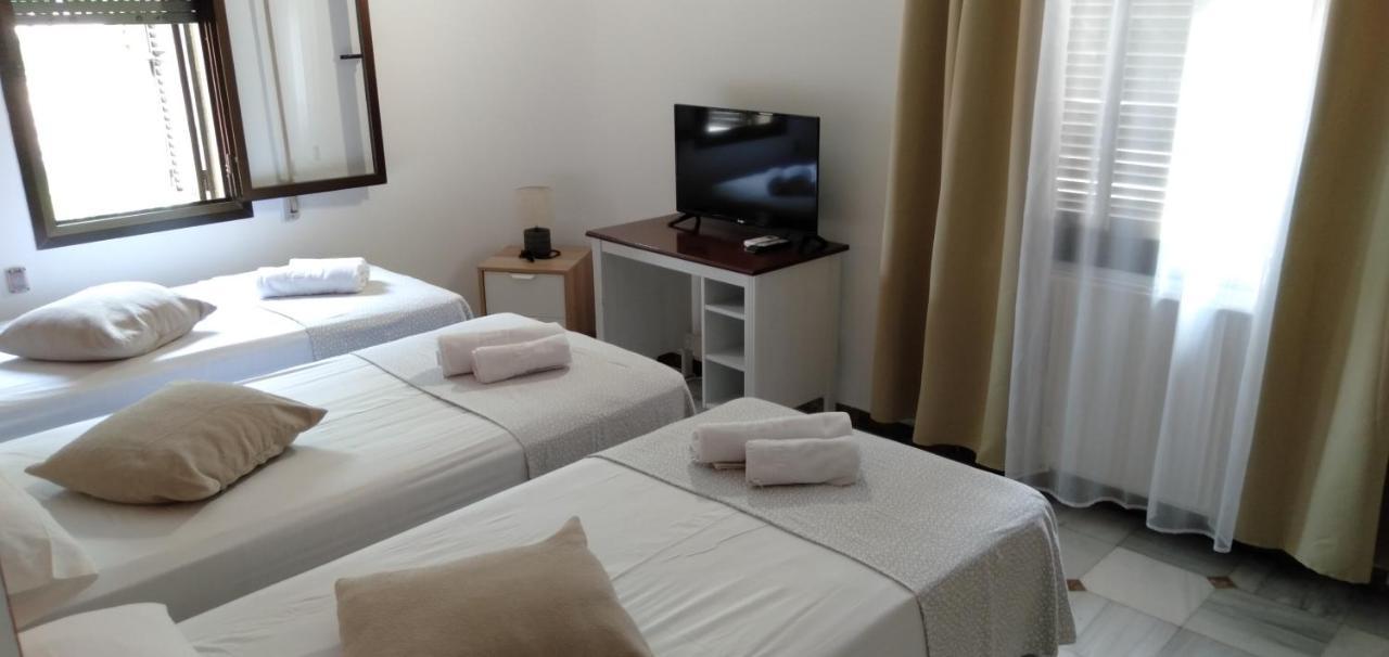 Hotel New Hortaleza Coliving à Madrid Extérieur photo