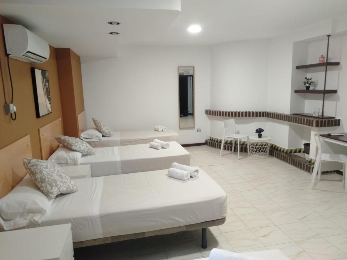 Hotel New Hortaleza Coliving à Madrid Extérieur photo