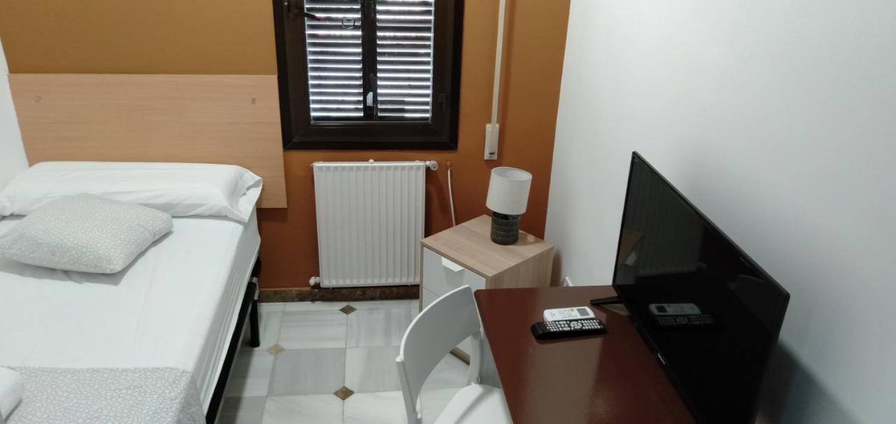 Hotel New Hortaleza Coliving à Madrid Extérieur photo