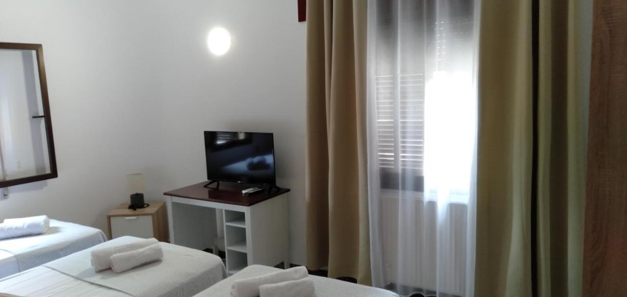 Hotel New Hortaleza Coliving à Madrid Extérieur photo