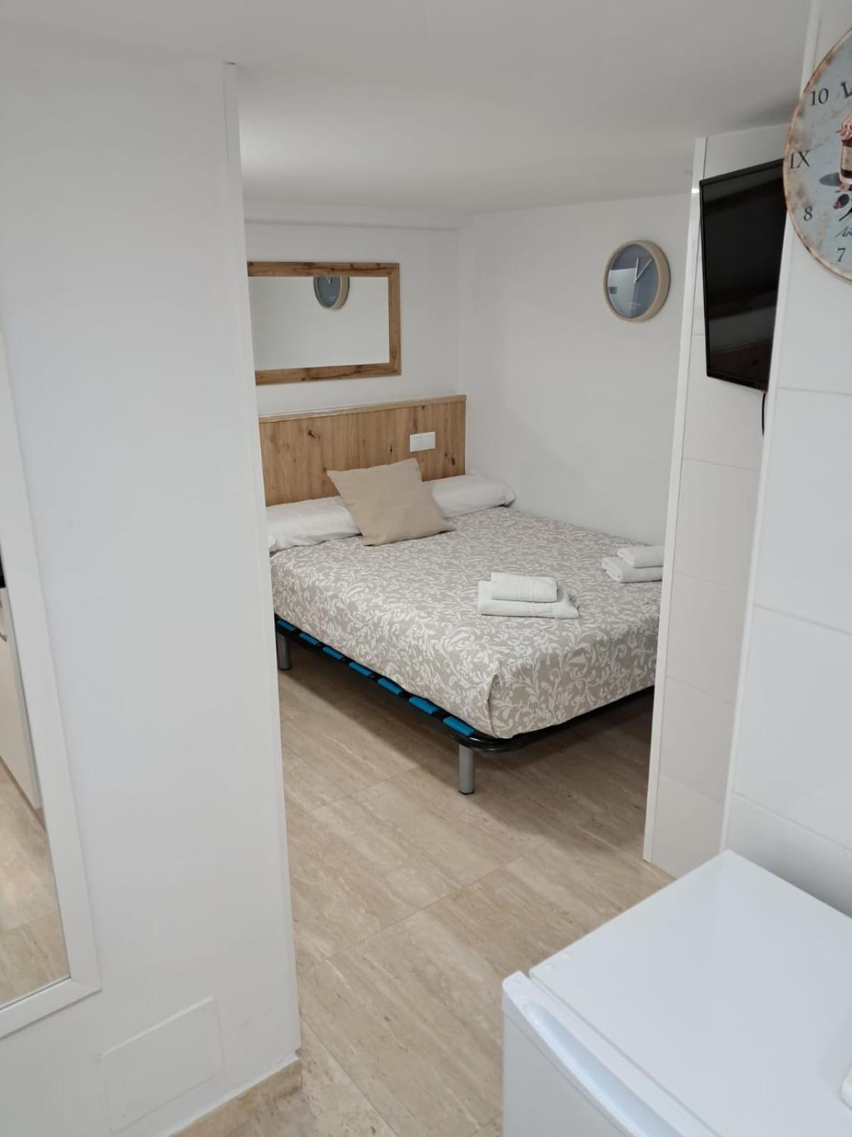 Hotel New Hortaleza Coliving à Madrid Extérieur photo